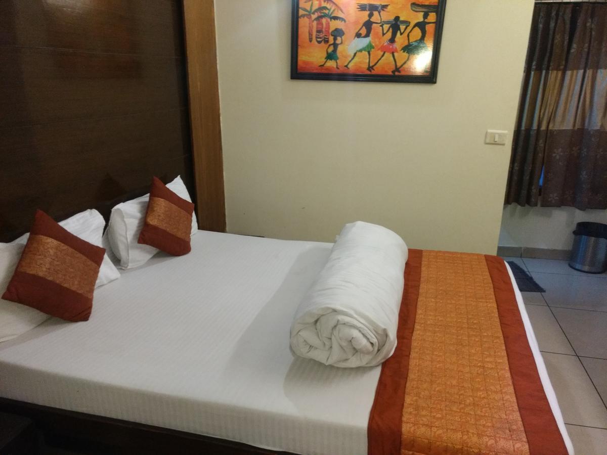 Hotel Sun Village Near New Delhi Railway Station Kültér fotó